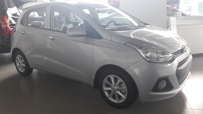 Chạy Taxi chọn Hyundai Grand i10 1.0MT vừa an toàn vừa kinh tế tại sao không?