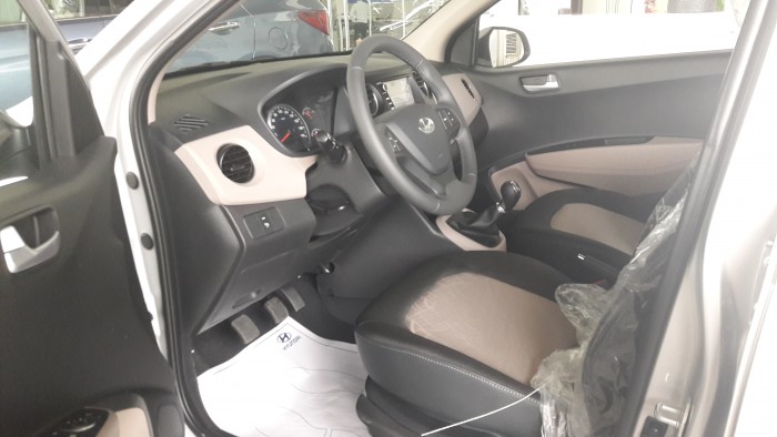 Chạy Taxi chọn Hyundai Grand i10 1.0MT vừa an toàn vừa kinh tế tại sao không?