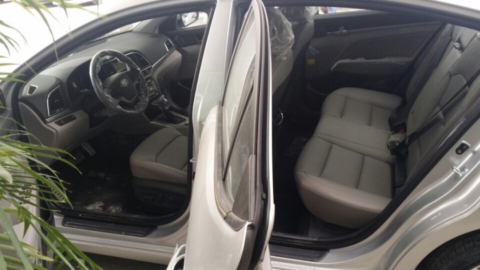 Giảm giá cực sốc lên đến 40 triệu đồng khi mua Hyundai Elantra 1.6 chỉ có duy nhất tại Hyundai Kinh Dương Vương