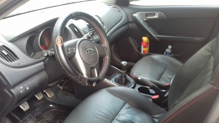 Kia Forte 2013MT màu vàng bản đủ