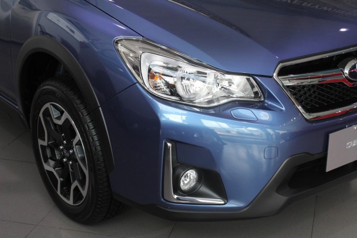 Xe Subaru XV 2017 dòng xe Hatchback 5 chỗ, máy xăng, số tự động, màu xanh