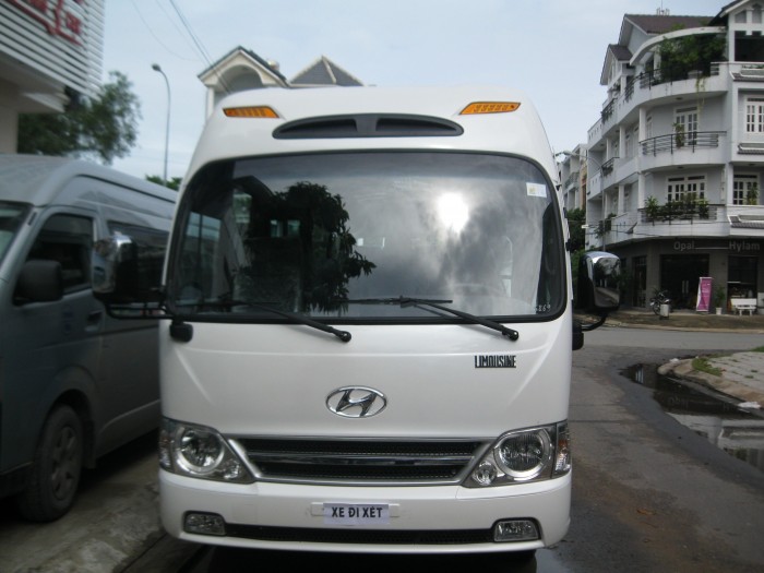 Hyundai County 29 chỗ