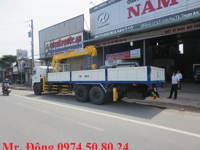 Xe Hino FL gắn cẩu Soosan 10 tấn. Anh em nhìn là thấy chất liền.