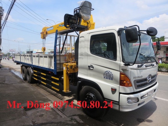 Xe Hino FL gắn cẩu Soosan 10 tấn. Anh em nhìn là thấy chất liền.
