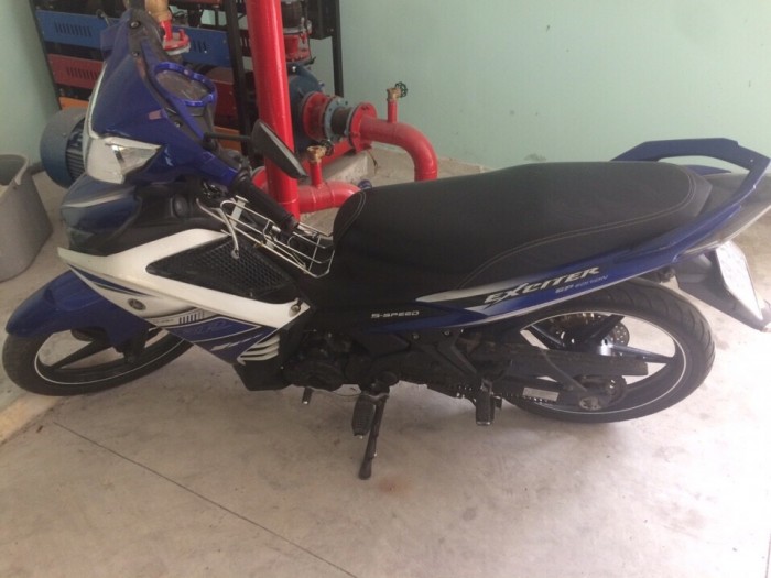 Cần bán xe máy exciter xanh trắng