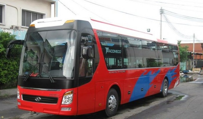 Xe khách Hyundai Tracomeco 42 giường xe nhập khẩu 3 cục,xe giao ngay.