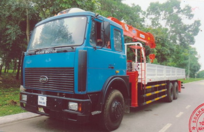 Xe tải gắn cẩu tải trọng 7.5T - Veam-Maz VT1100 gắn cẩu SOOSAN SCS746L 7tấn, giao hàng ngay