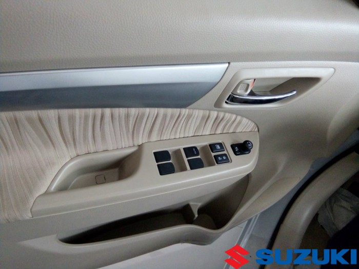 Xe Suzuki Ertiga 2017 nhập khẩu giá rẻ nhất miền nam