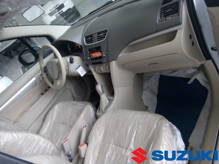 Xe Suzuki Ertiga 2017 nhập khẩu giá rẻ nhất miền nam
