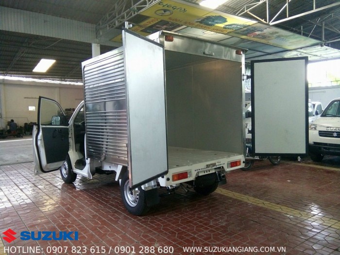 Xe tải Carry Pro A/C thùng kín 610kg giảm giá đầu năm 2017