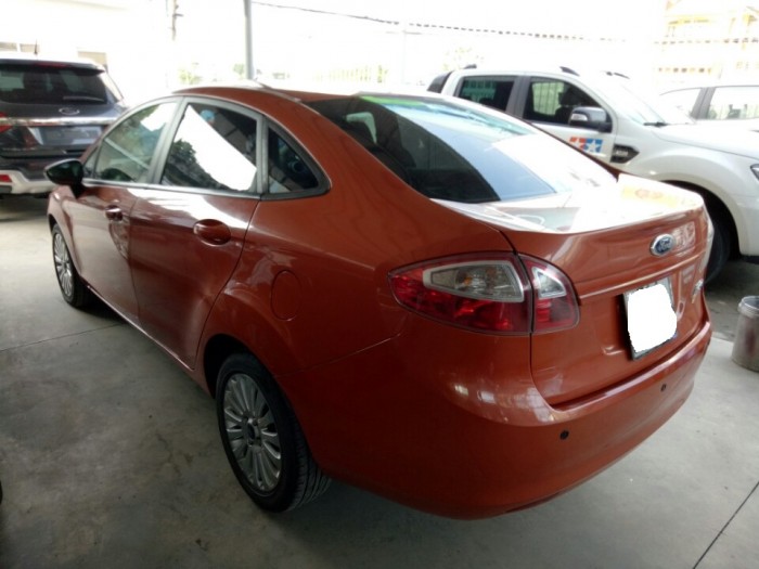 Sài Gòn Ford bán fiesta đời 2011 màu cam, chạy 26.000km 1.6L AT