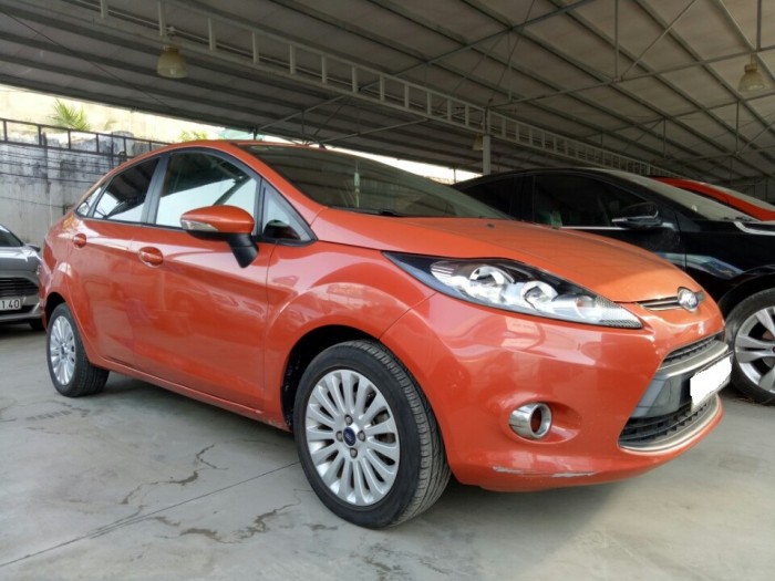 Sài Gòn Ford bán fiesta đời 2011 màu cam, chạy 26.000km 1.6L AT