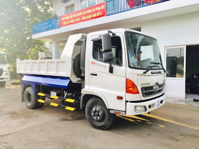 Hino FC9JESW 5790 Kg -Xe tải Ben 3m4 – Bán xe trả góp, có xe sẵn, giao ngay