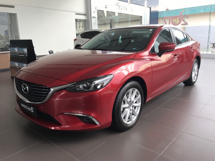 Vì Sao Nên Mua Mazda 6 2.0AT 2017?