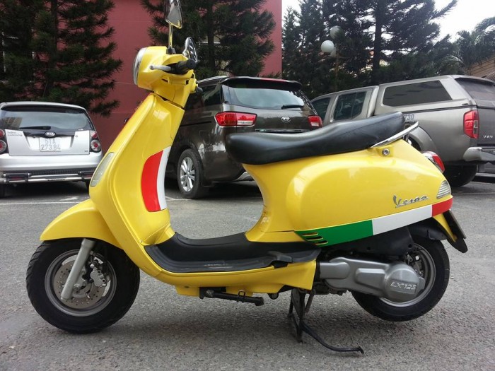 Diamond Blue 125Fi Phun Xăng Điện Tử Kiểu Dáng Vespa Tuyệt Đẹp