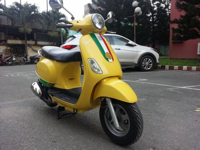 Diamond Blue 125Fi Phun Xăng Điện Tử Kiểu Dáng Vespa Tuyệt Đẹp