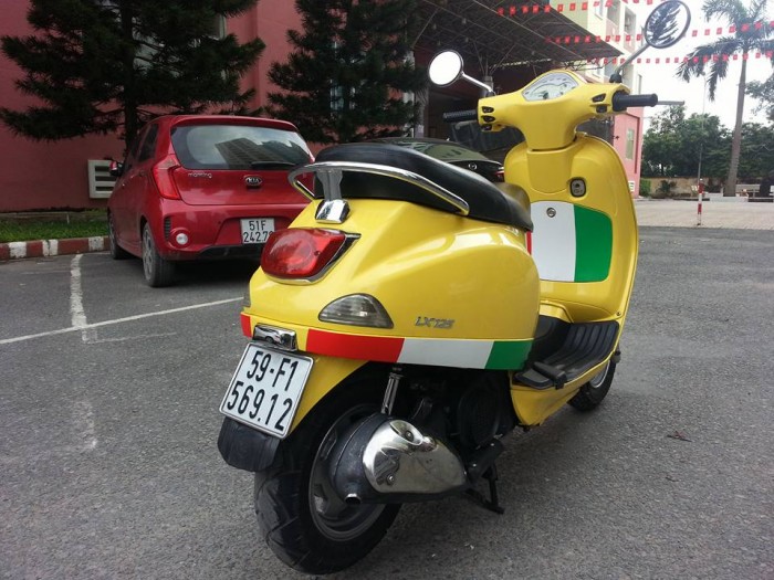 Diamond Blue 125Fi Phun Xăng Điện Tử Kiểu Dáng Vespa Tuyệt Đẹp