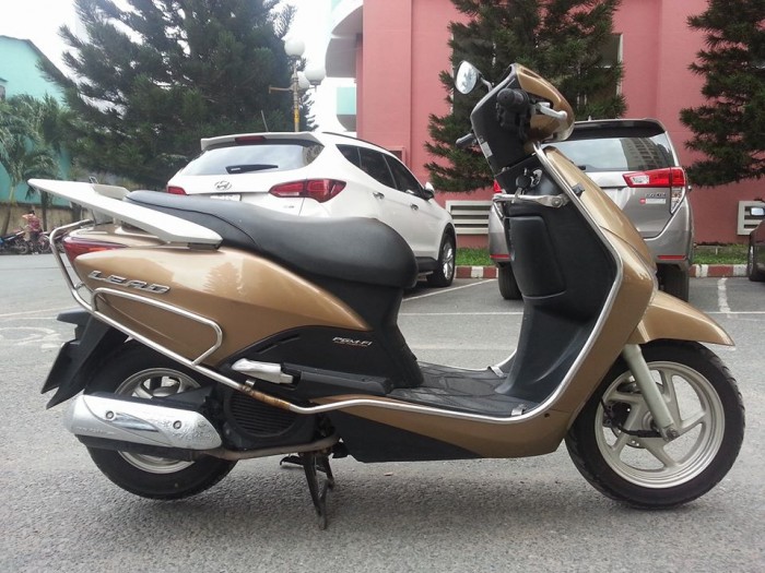 Honda Lead 110Fi Phiên Bản Đặc Biệt Vàng Gold Phun Xăng Điện Tử Tuyệt Đẹp