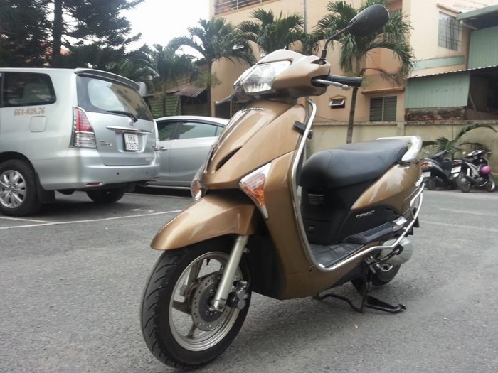 Honda Lead 110Fi Phiên Bản Đặc Biệt Vàng Gold Phun Xăng Điện Tử Tuyệt Đẹp