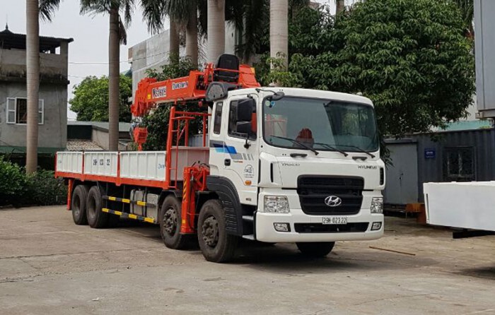 Xe cẩu hyundai nhập khẩu sức năng từ 5-12,5 tấn