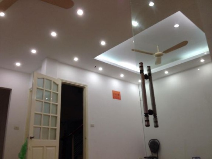 Bán nhà CỰC ĐẸP,oto vào nhà phố Kim Ngưu 30m2, 5 tầng, mặt tiền 5m, giá 4,5 tỷ.