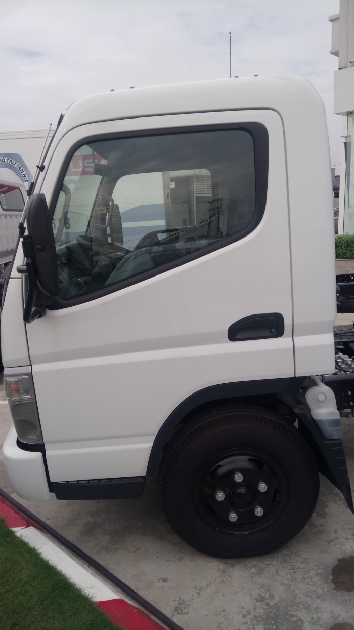 Bán xe tải fuso canter 6.5 tải trọng 3 tấn 5 liên hệ ngay để có lì xì đầu năm