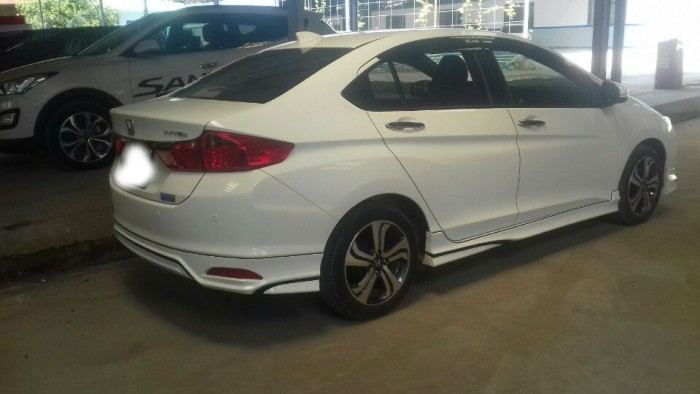 Honda city 1.5AT màu trắng 2015 cực đẹp