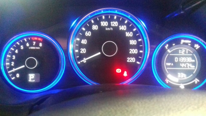 Honda city 1.5AT màu trắng 2015 cực đẹp