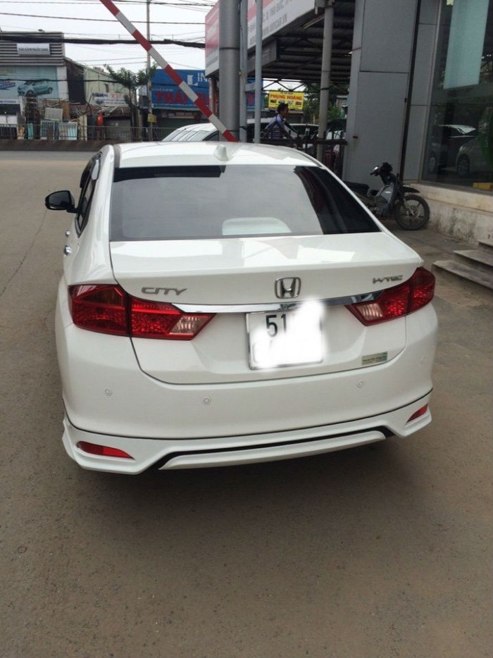 Honda city 1.5AT màu trắng 2015 cực đẹp