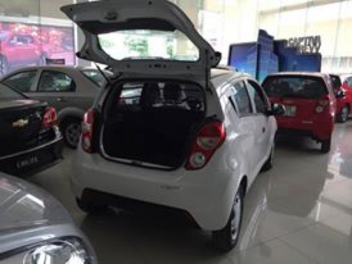 Chevrolet Spark Duo Màu Trắng 2017