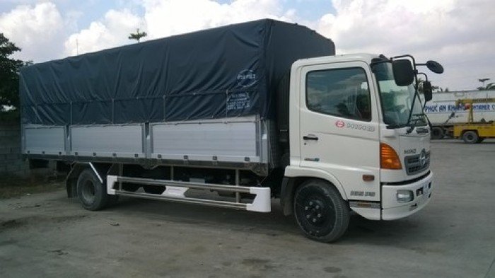 Chuyên cung cấp xe tải Hino thùng mui bạt