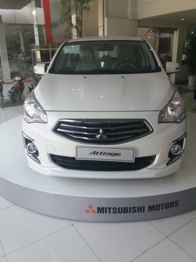 Mitsubishi attrage. xe nhập nguyên chiếc . giá ưu đãi. khuyến mại tháng 2