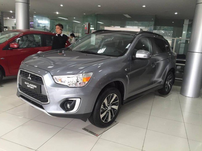 Mitsubishi OUTLANDER SPORT . nhập nguyên chiếc giá rẻ bất ngờ. ưu đã đến 60tr trong tháng 2