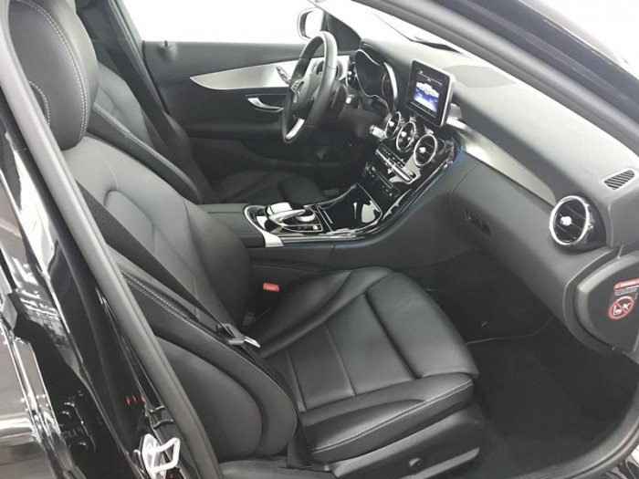 Mercedes C200 2016 chạy lướt giá cực tốt