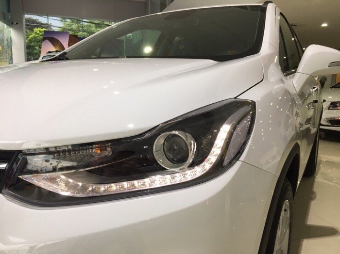 Trả góp xe Chevrolet Trax lãi suất ưu đãi, thủ tục đơn giản nhanh gọn,