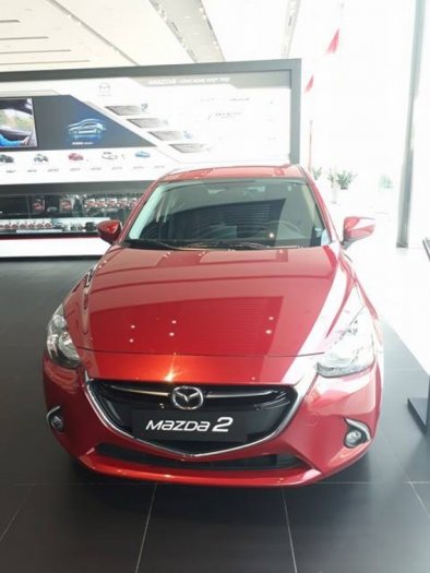 Mazda 2 hatchback đẹp long lanh