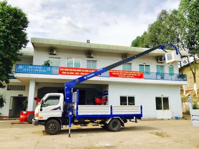 Hyundai HD99 2017 gắn cẩu TANADO 3 tấn