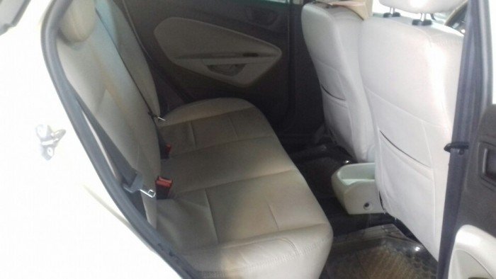ford fieste bản trend 1.5at