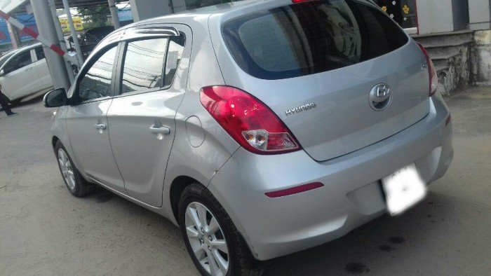 Hyundai i20 1.4AT đẹp đúng chất