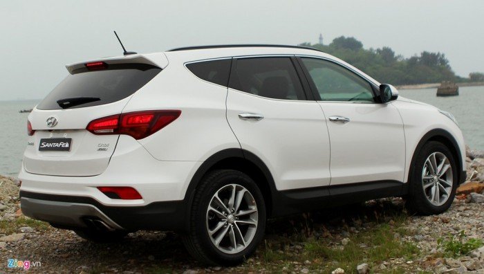 HYUNDAI SANTAFE 2.2 6AT DẦU FULL máy mới ưu đãi cực kì hấp dẫn