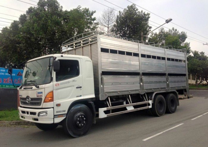 Bán xe Hino FL8JTSL 12,5 tấn chở gia cầm vay ngân hàng lãi suất rẻ - không thế chấp