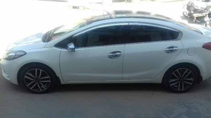 kia k3 2.0at 2016 màu trắng full option