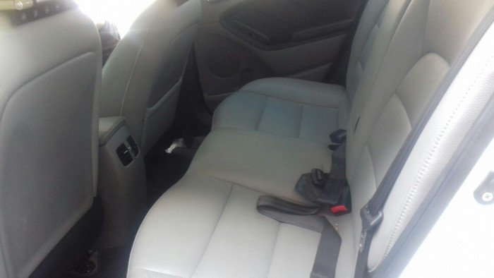 kia k3 2.0at 2016 màu trắng full option