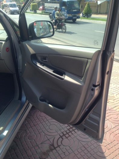 Cần bán 01 xe Toyota Innova 2014