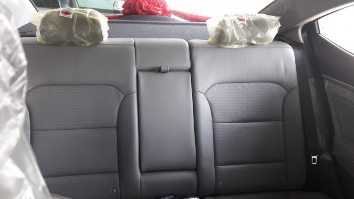 Hyundai Elantra 1.6AT xanh đá, có sẵn giao ngay sau 3 ngày, chỉ có tại Hyundai Kinh Dương Vương, giảm giá lên đến 40 triệu đồng