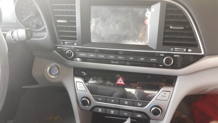 Hyundai Elantra 1.6AT xanh đá, có sẵn giao ngay sau 3 ngày, chỉ có tại Hyundai Kinh Dương Vương, giảm giá lên đến 40 triệu đồng