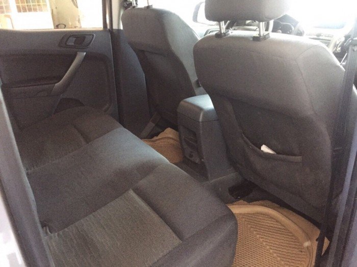 Bán Ford Ranger XLS 4x2 MT ghi vàng canopy sx 2014