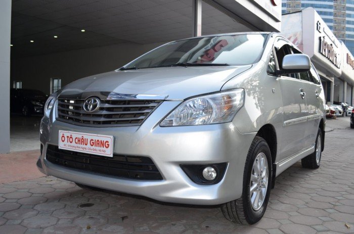 Bán Toyota Innova 2.0G ( số tự động, 8 chỗ), đang ký 2014
