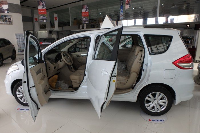 Suzuki Ertiga 2017, xe 7 chỗ gia đình, giá cả cạnh tranh