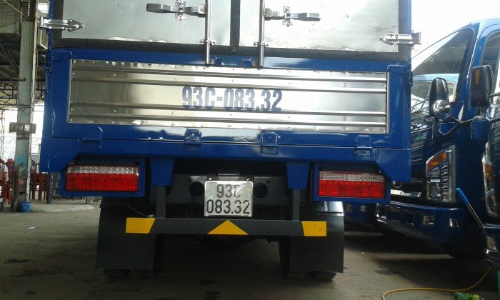 Xe Veam VT tải 3,5 tấn thùng mui bạt thùng 4m8